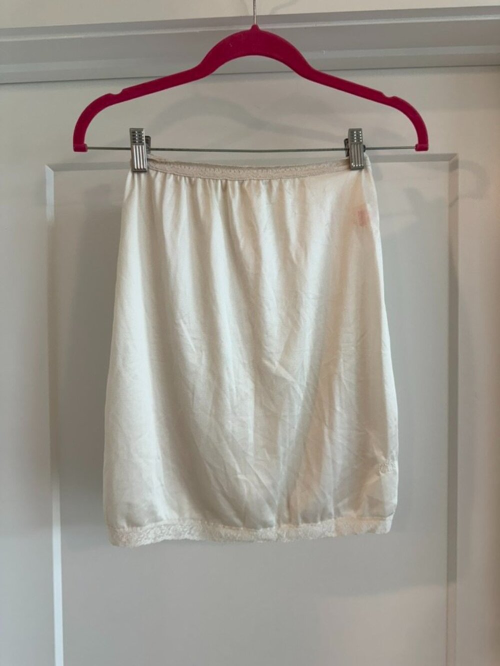 Vintage Her Majesty Ivory Lace Trim Half Slip Skirt Size 8 Made in USA